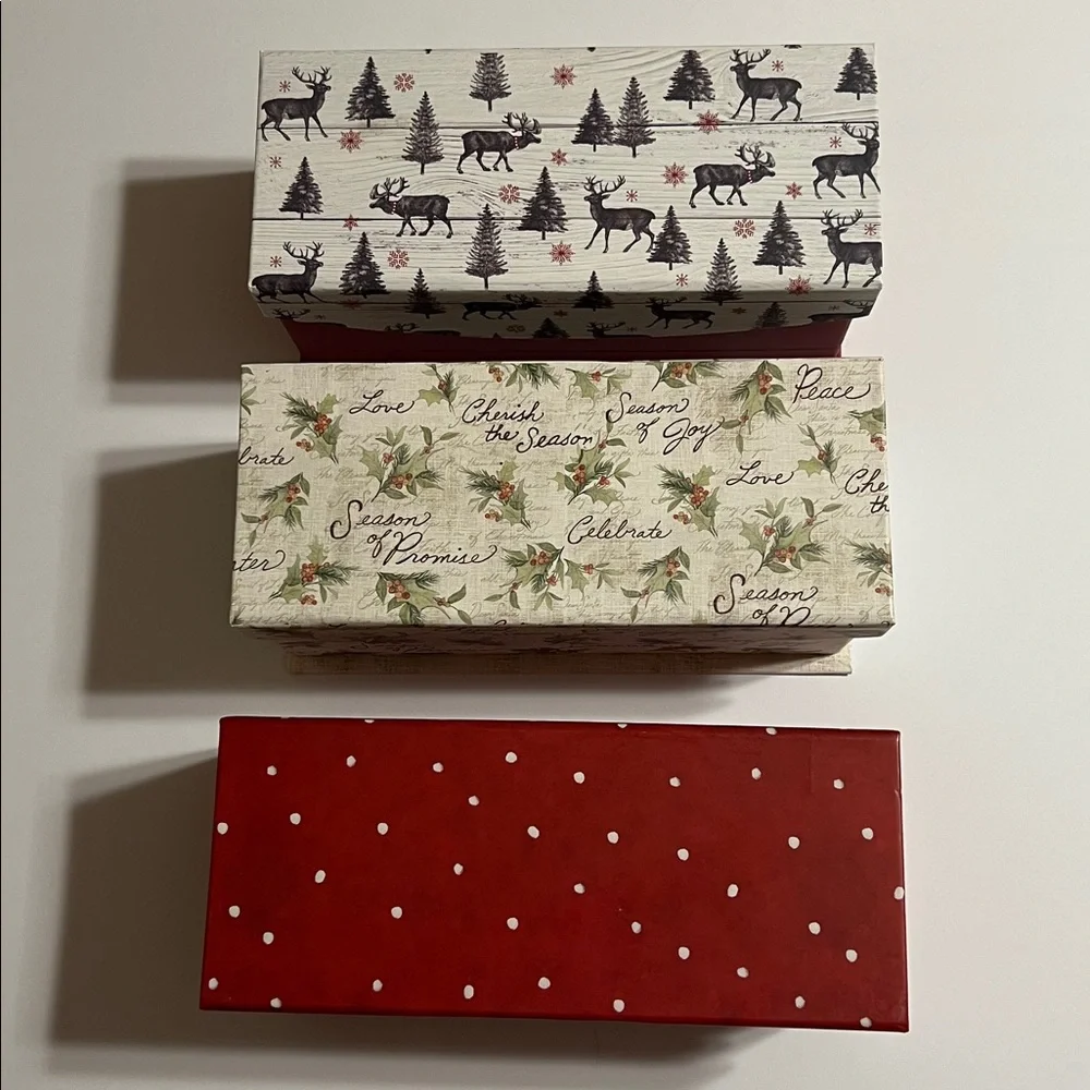 Susan Winget. Festive Holiday Gift Wrap Box Storage Set - Red and Cream
